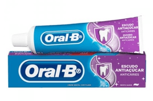 Produto Creme dental oral b escudo antiacucar 70g foto 1